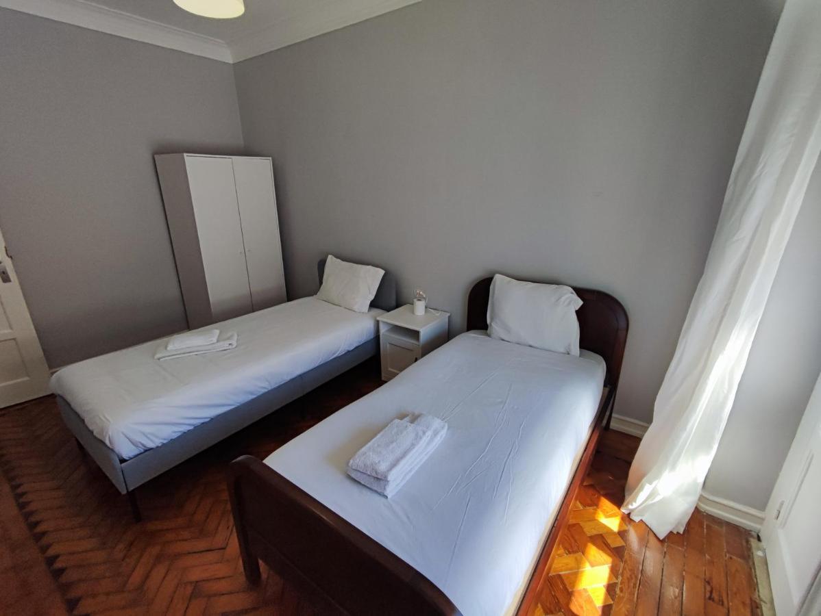 Lisbon Traditional T2 With Balcony In Damaia, Lisbon أمادورا المظهر الخارجي الصورة
