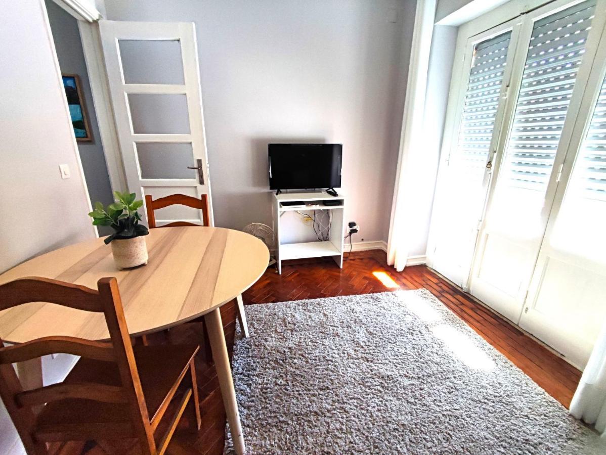 Lisbon Traditional T2 With Balcony In Damaia, Lisbon أمادورا المظهر الخارجي الصورة